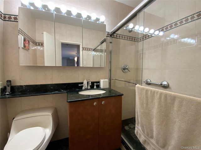 27010 Grand Central Parkway 9M, Floral Park, NY 11005