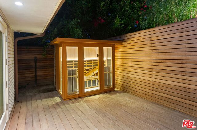 6453 Guernsey Avenue, Malibu, CA 90265