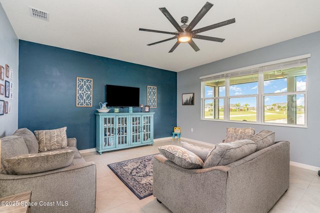 506 Glaspell Circle SE, Palm Bay, FL 32909