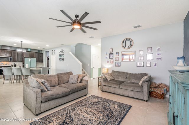 506 Glaspell Circle SE, Palm Bay, FL 32909