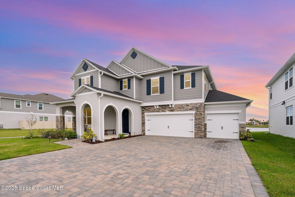 506 Glaspell Circle SE, Palm Bay, FL 32909