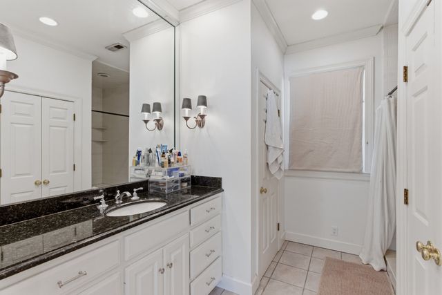 2709 Tyne Blvd, Nashville, TN 37215