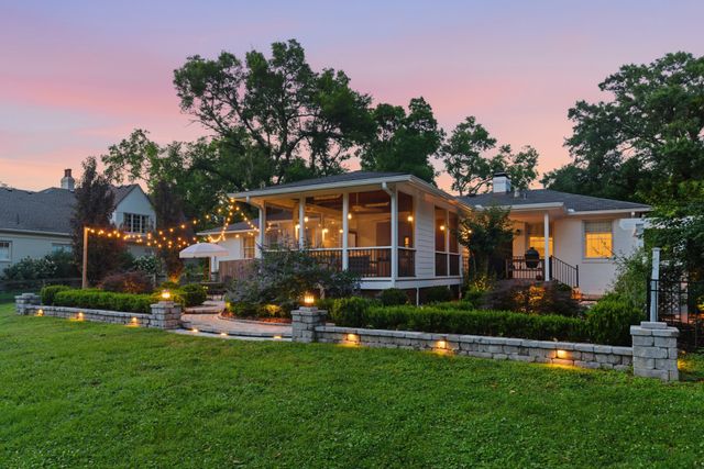 2709 Tyne Blvd, Nashville, TN 37215