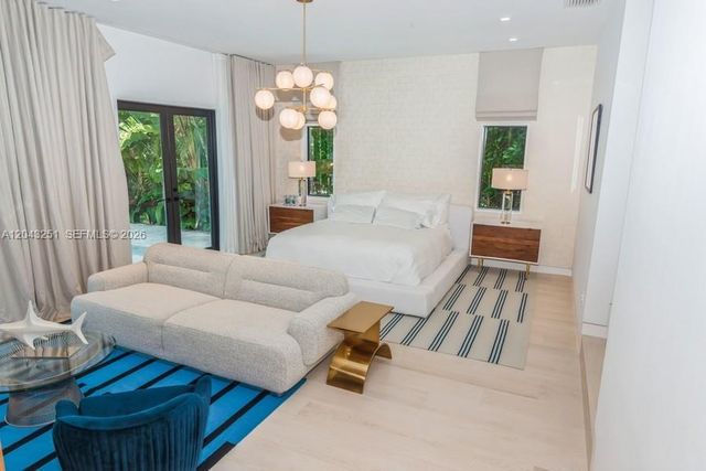 1035 Catalonia Avenue, Coral Gables, FL 33134