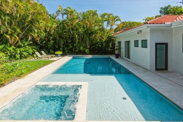 1035 Catalonia Avenue, Coral Gables, FL 33134