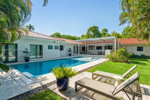 1035 Catalonia Avenue, Coral Gables, FL 33134