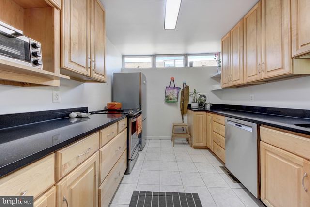 332 N STREET SW, Washington, DC 20024