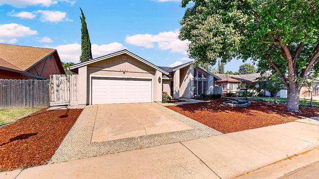 2401 Ellison Dr, Modesto, CA 95355