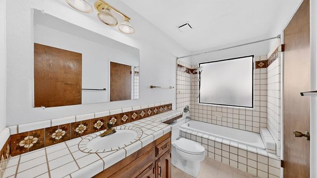 2401 Ellison Dr, Modesto, CA 95355