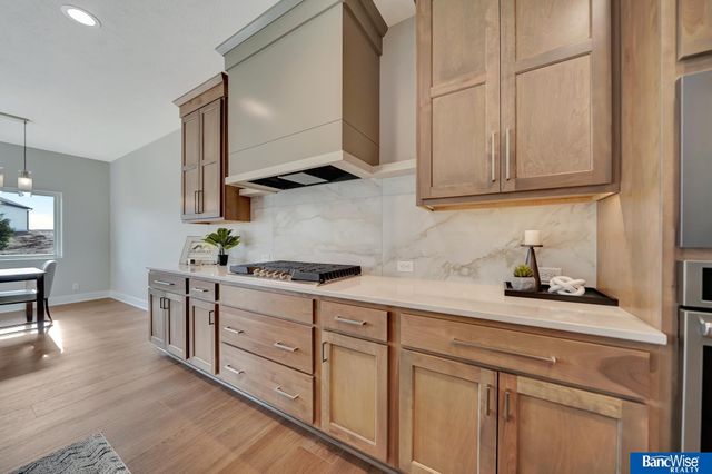 6209 Carveth Drive, Lincoln, NE 68516