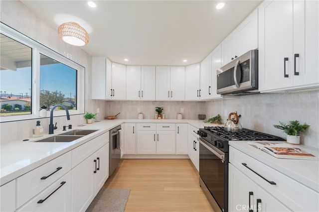 24248 Falena, Torrance, CA 90501