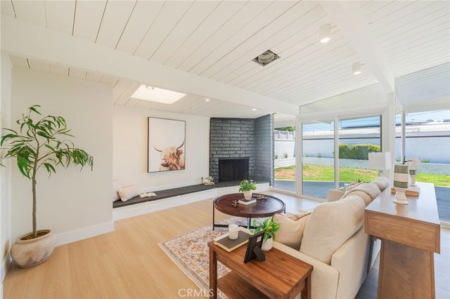 24248 Falena, Torrance, CA 90501