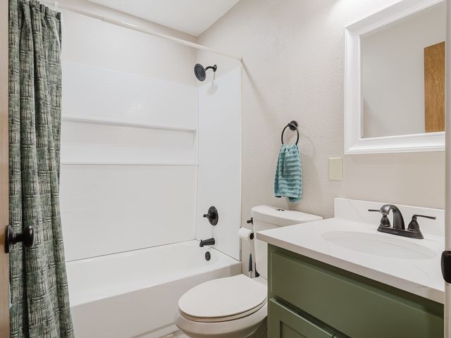 3 Wolviston Circle, Bella Vista, AR 72714