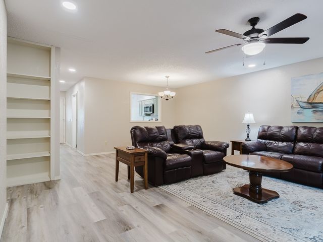3 Wolviston Circle, Bella Vista, AR 72714