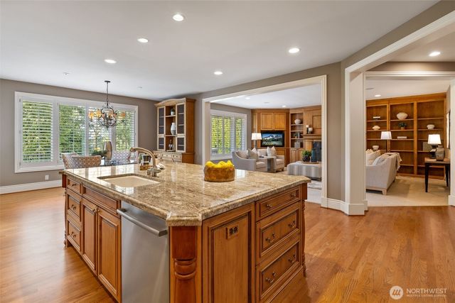 2753 204th Lane NE, Sammamish, WA 98074