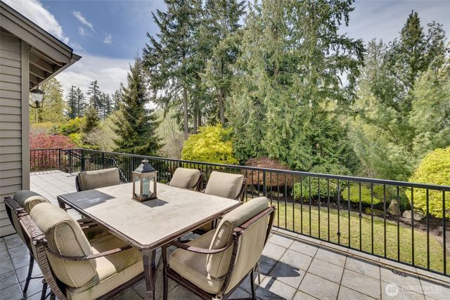 2753 204th Lane NE, Sammamish, WA 98074