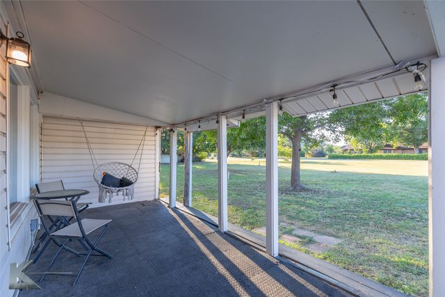 117 FM 382, Ovalo, TX 79541