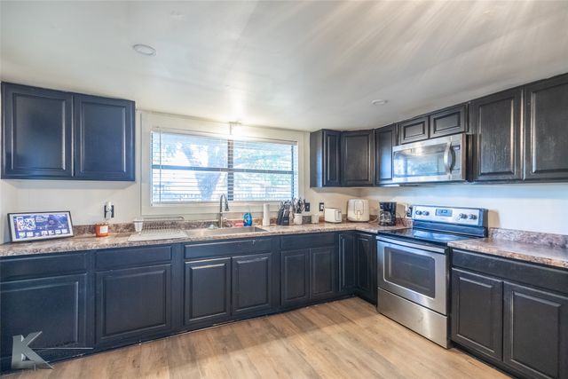 117 FM 382, Ovalo, TX 79541