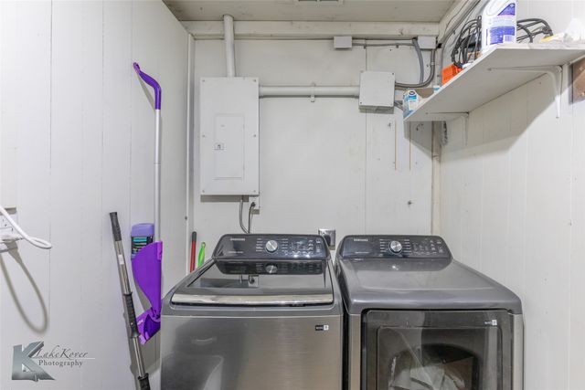 117 FM 382, Ovalo, TX 79541