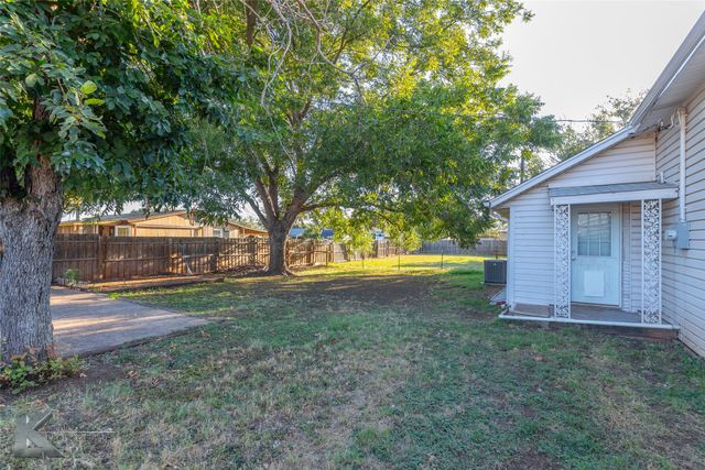 117 FM 382, Ovalo, TX 79541