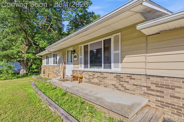 3685 Chesterfield Drive, Oregon Township, MI 48446