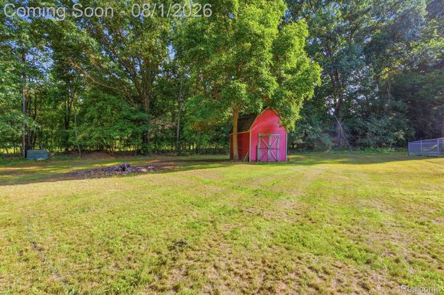 3685 Chesterfield Drive, Oregon Township, MI 48446