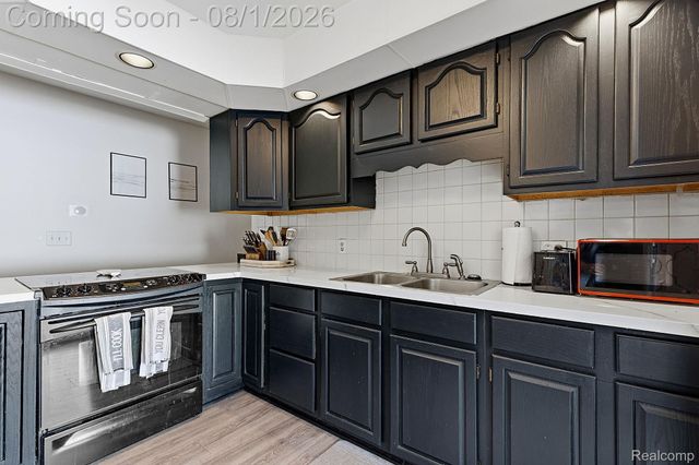 3685 Chesterfield Drive, Oregon Township, MI 48446