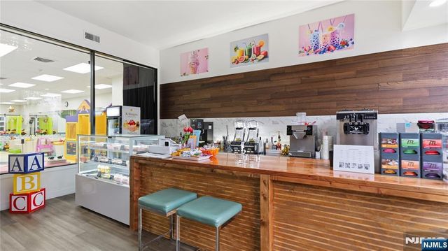 58 Park Avenue, Rutherford, NJ 07070
