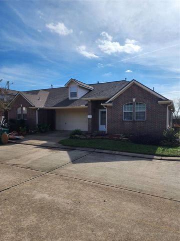 1714 Village Townhome Drive, Pasadena, TX 77504