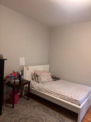 4366 N Milwaukee Avenue 2N, Chicago, IL 60641