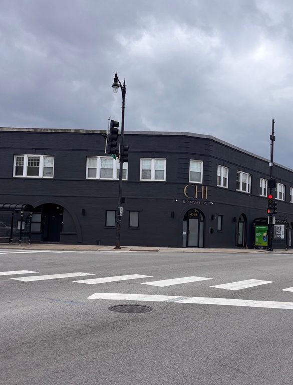 4366 N Milwaukee Avenue 2N, Chicago, IL 60641