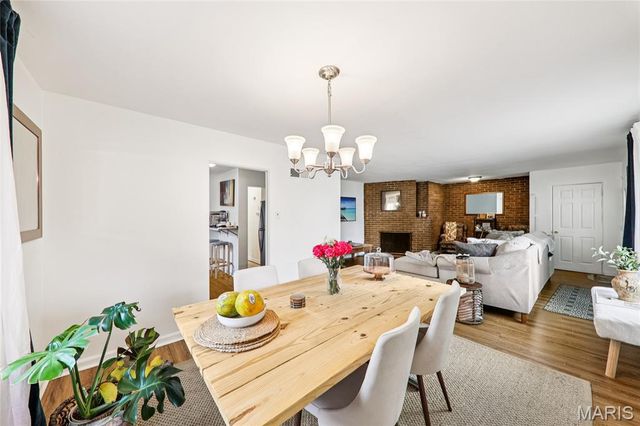 6934 Julian Avenue, University City, MO 63130