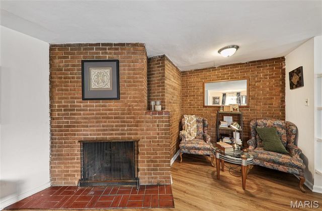 6934 Julian Avenue, University City, MO 63130