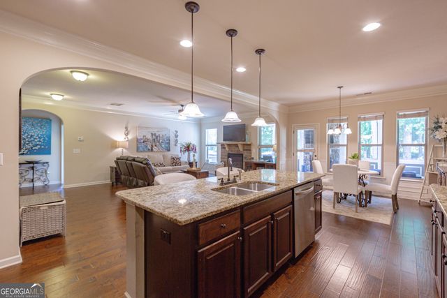 260 Savannah Drive, Senoia, GA 30276