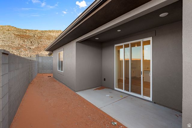 1853 S QUEENS GARDEN DR, Washington, UT 84780