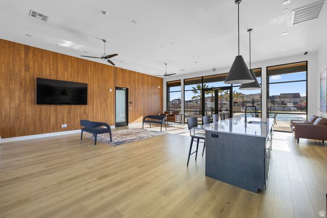 1853 S QUEENS GARDEN DR, Washington, UT 84780