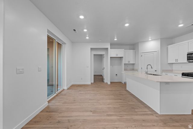 1853 S QUEENS GARDEN DR, Washington, UT 84780