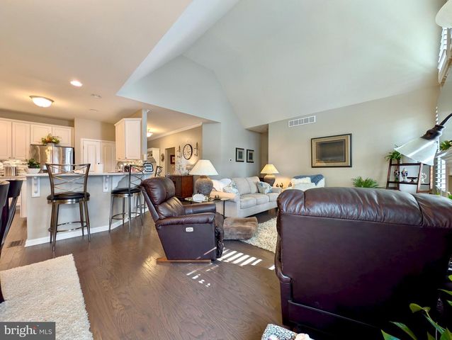 3519 DAYLILY DR, Emmaus, PA 18049