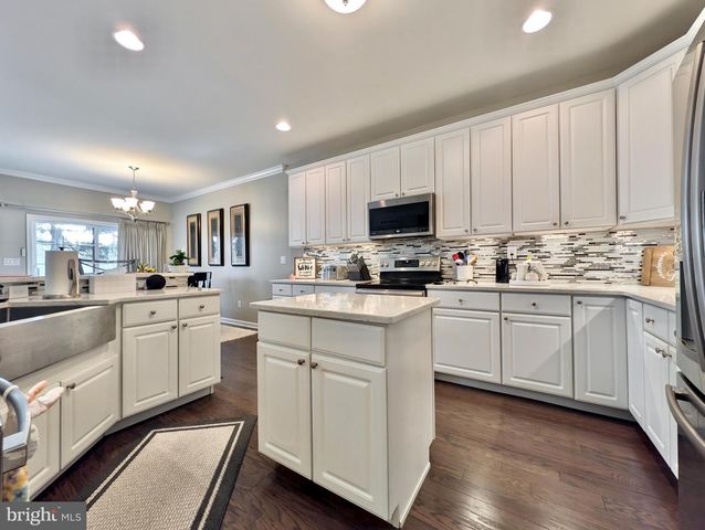 3519 DAYLILY DR, Emmaus, PA 18049