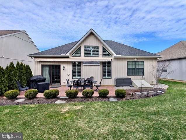 3519 DAYLILY DR, Emmaus, PA 18049