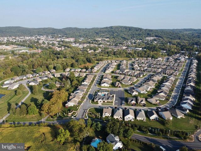 3519 DAYLILY DR, Emmaus, PA 18049