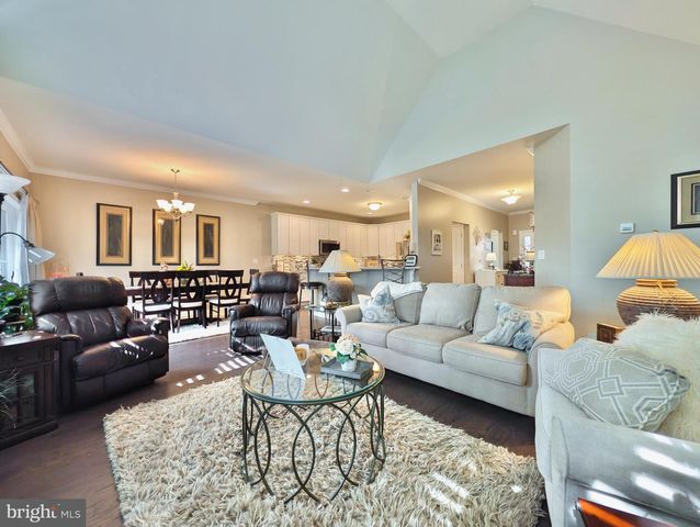 3519 DAYLILY DR, Emmaus, PA 18049