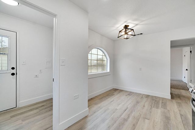 1503 N Pacific Avenue, Fresno, CA 93728