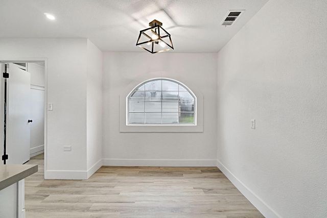 1503 N Pacific Avenue, Fresno, CA 93728