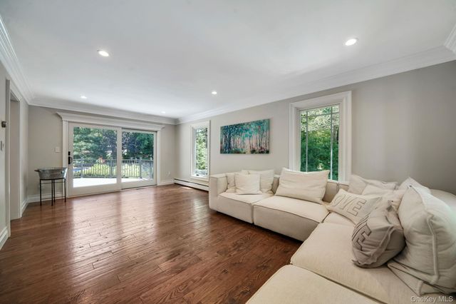 9 Maureen Drive, Mount Sinai, NY 11766