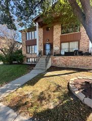 4627 Eberly Avenue 1N, Brookfield, IL 60513