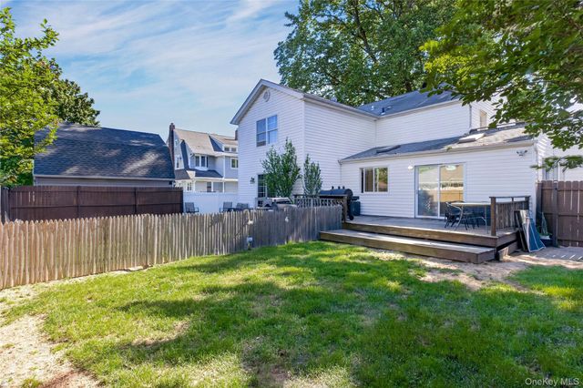 125 Hanson Place, Malverne, NY 11565