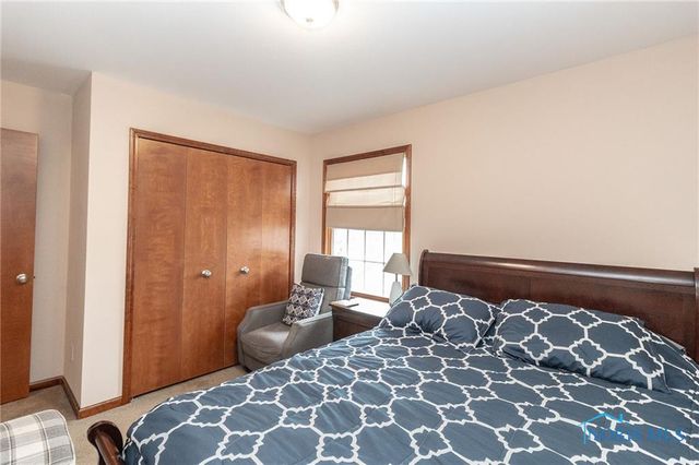 1794 Horseshoe Bend Drive, Perrysburg, OH 43551