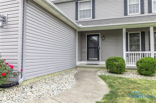 1794 Horseshoe Bend Drive, Perrysburg, OH 43551