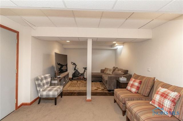 1794 Horseshoe Bend Drive, Perrysburg, OH 43551